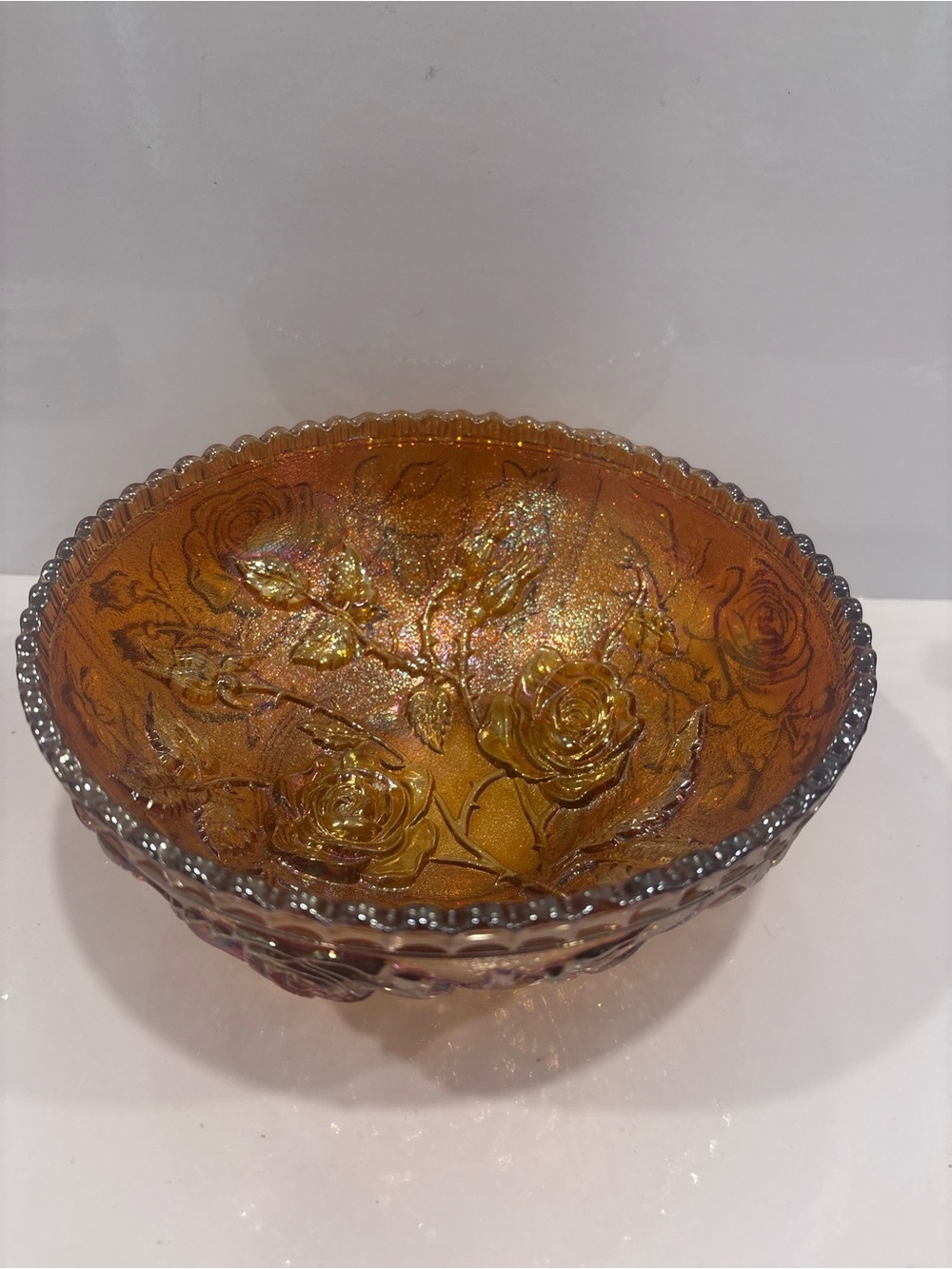 Vintage amber marigold carnival glass rose pattern serving bowl 8” iridescent - Picture 4 of 11